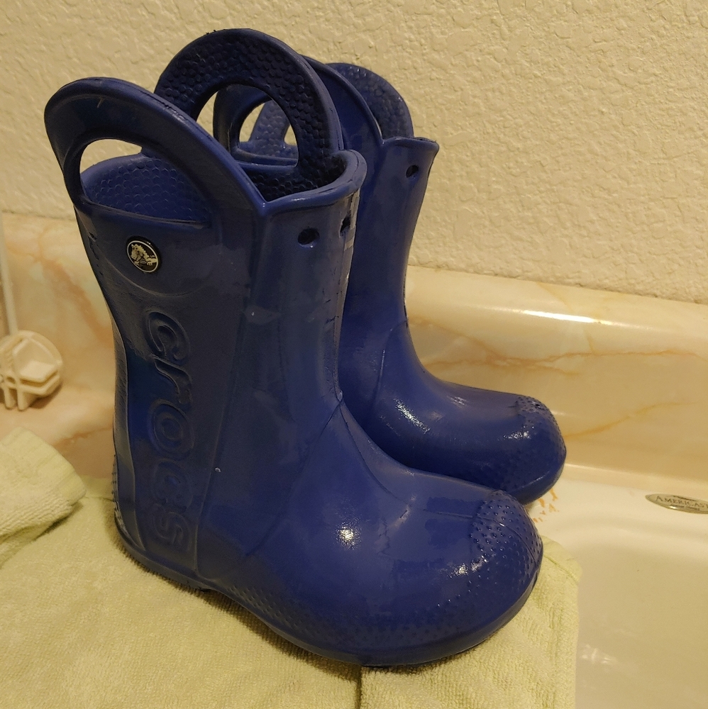 Crocs Rainboots Size c9 Blue